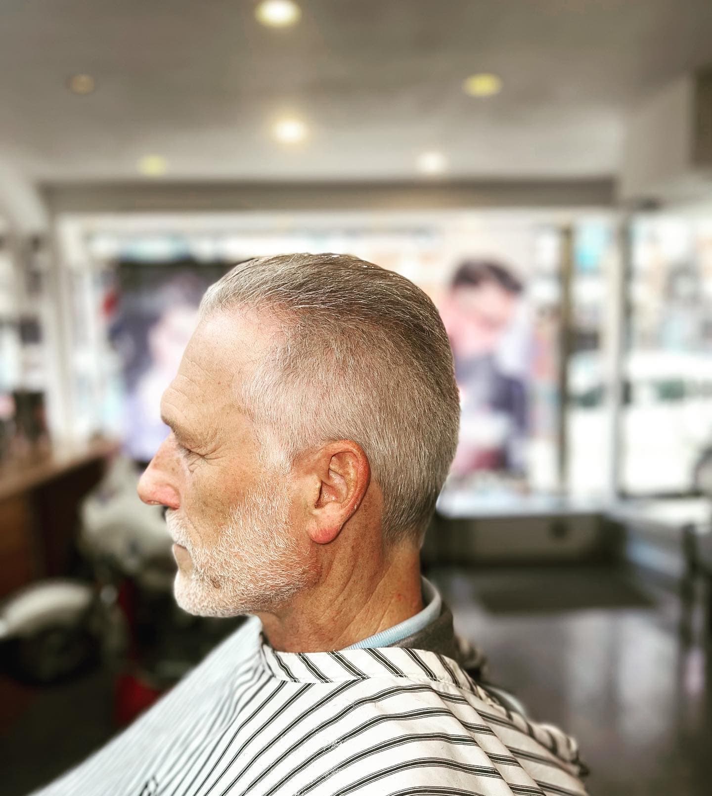 Photo d'une réalisation de coupe de cheveux